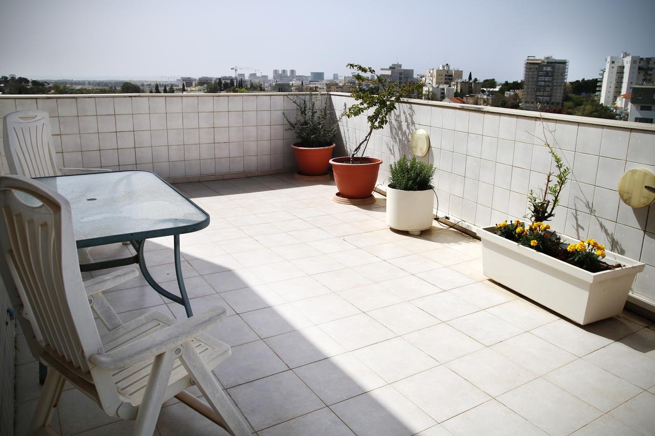 Herzelia Rooftop Special 2 Room Apartment Exterior foto